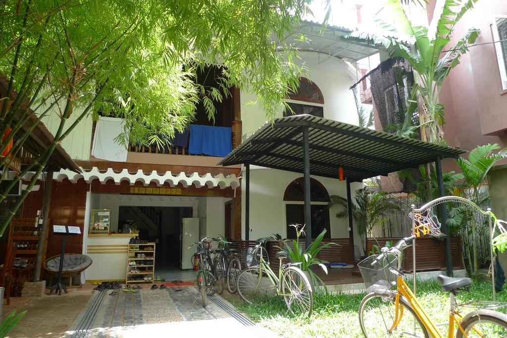 The City Premium Guesthouse Siem Reap Bagian luar foto