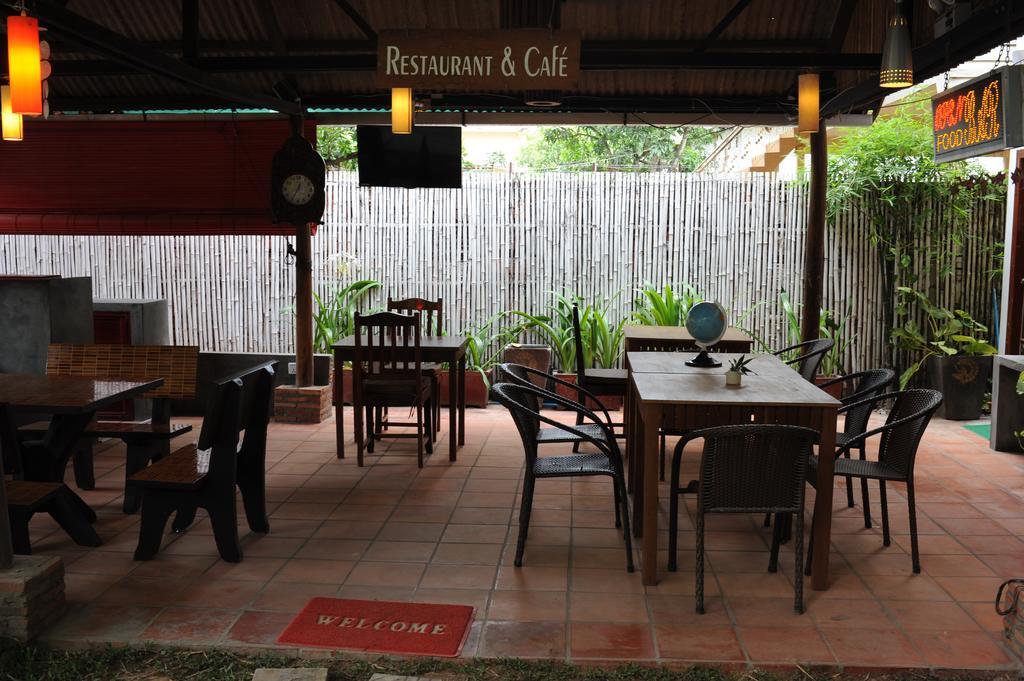 The City Premium Guesthouse Siem Reap Bagian luar foto