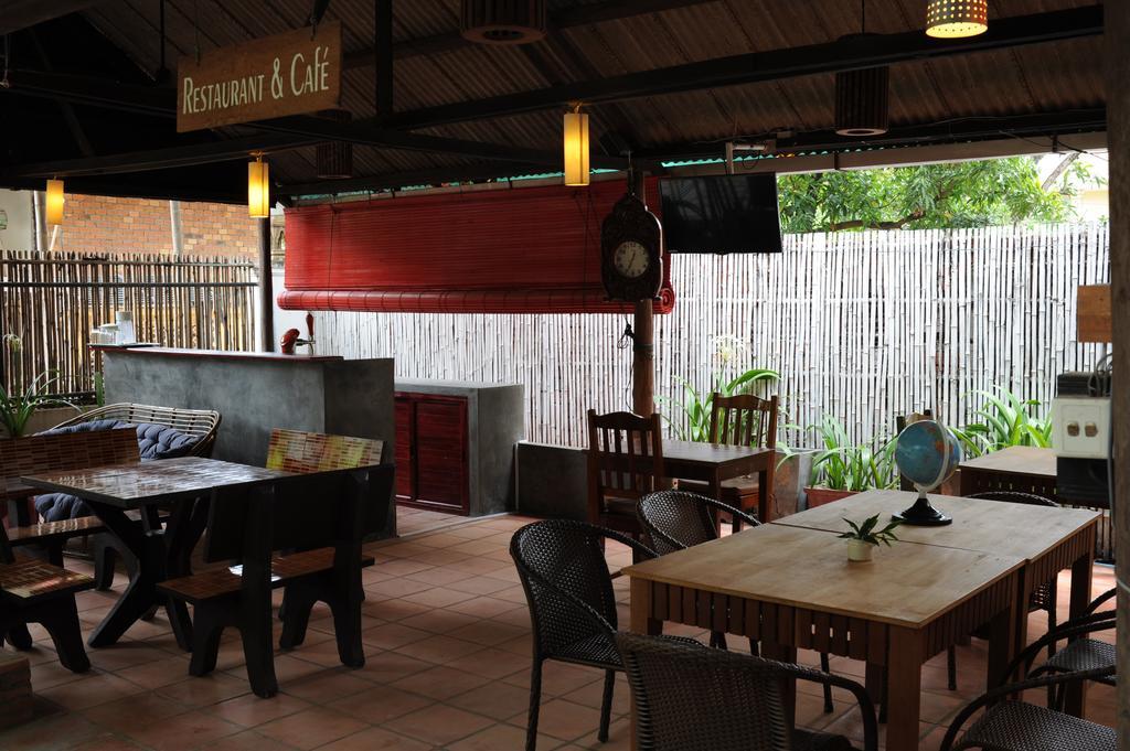 The City Premium Guesthouse Siem Reap Bagian luar foto