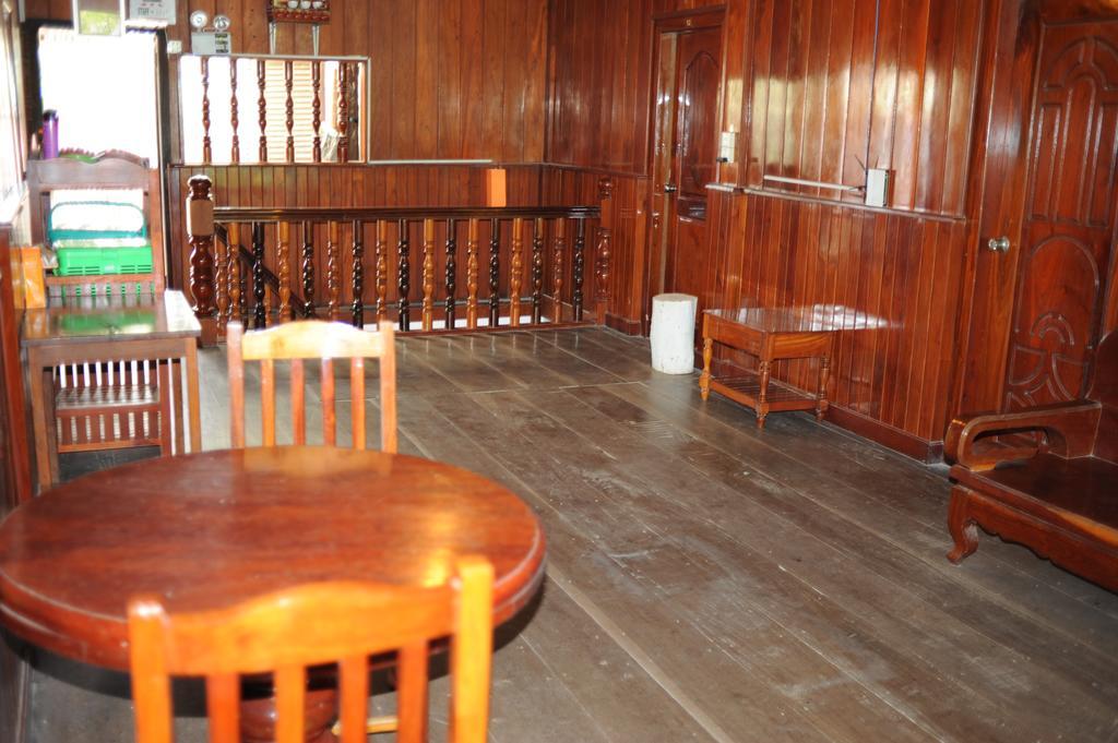 The City Premium Guesthouse Siem Reap Bagian luar foto
