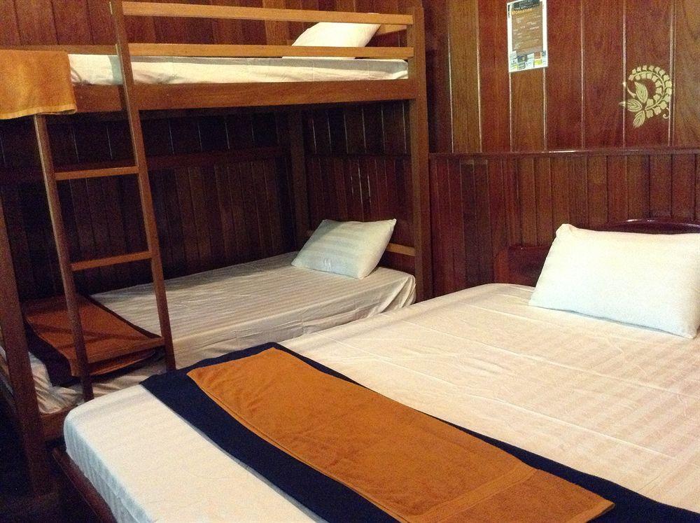The City Premium Guesthouse Siem Reap Bagian luar foto