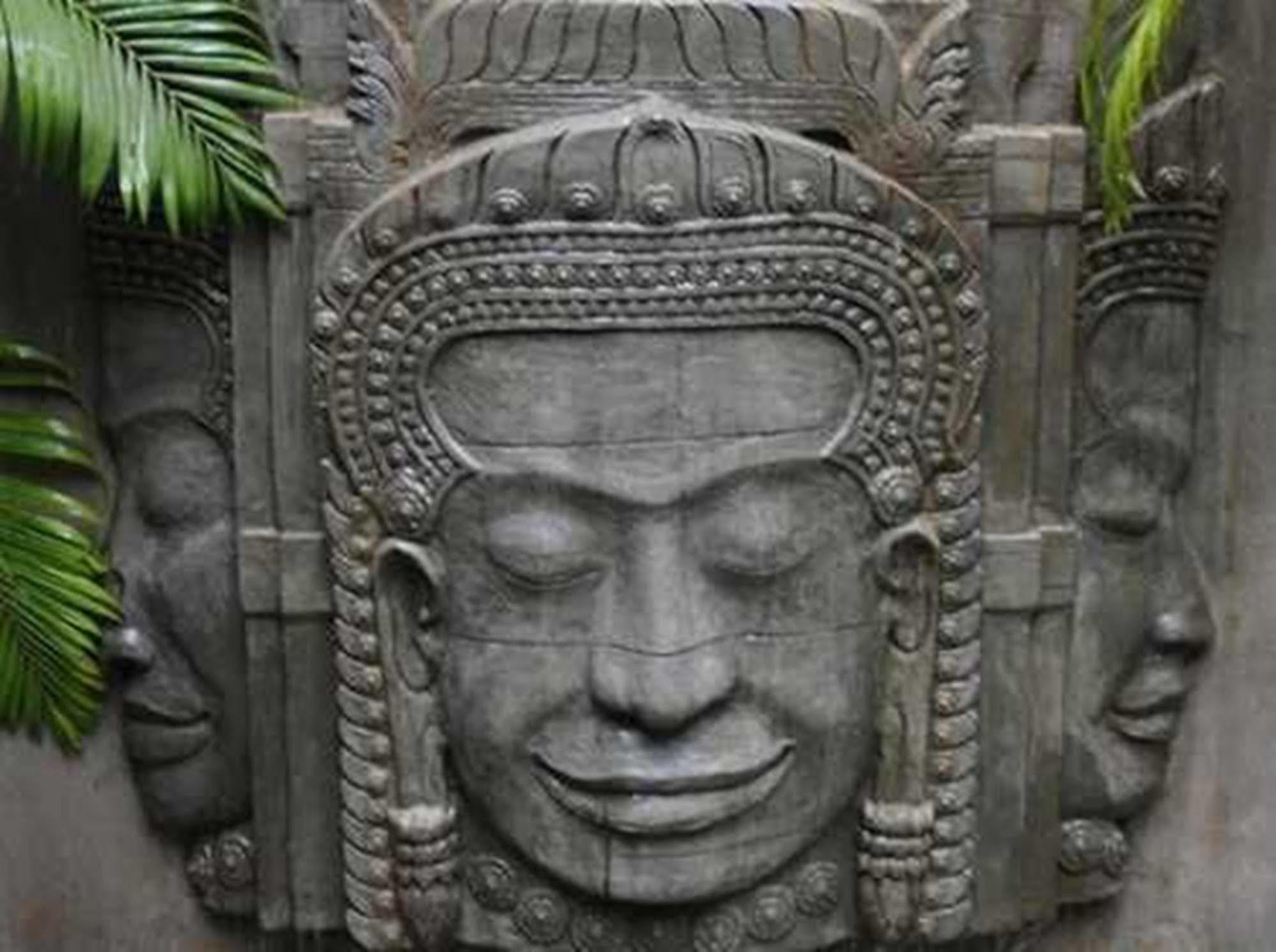 The City Premium Guesthouse Siem Reap Bagian luar foto
