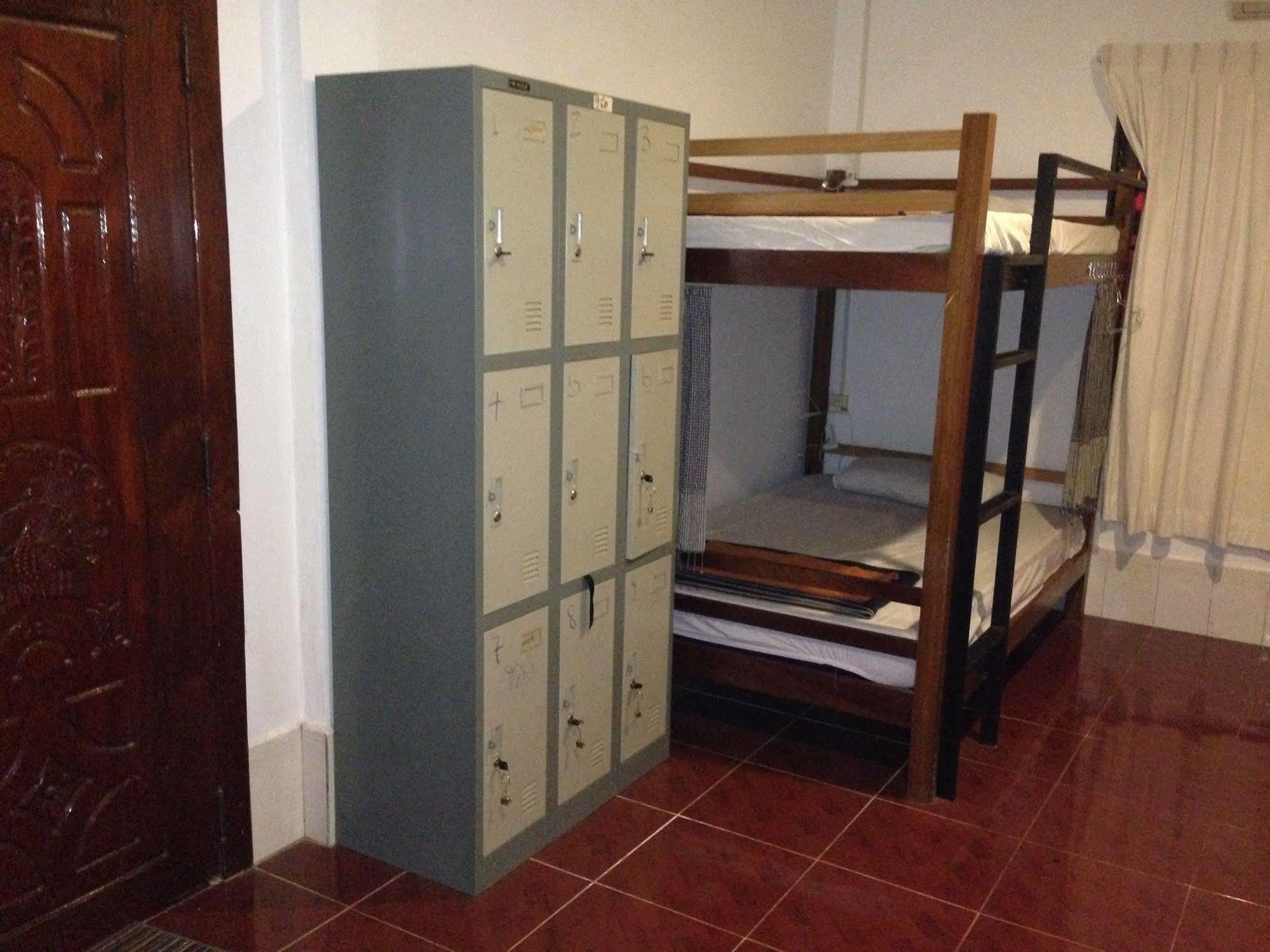 The City Premium Guesthouse Siem Reap Bagian luar foto