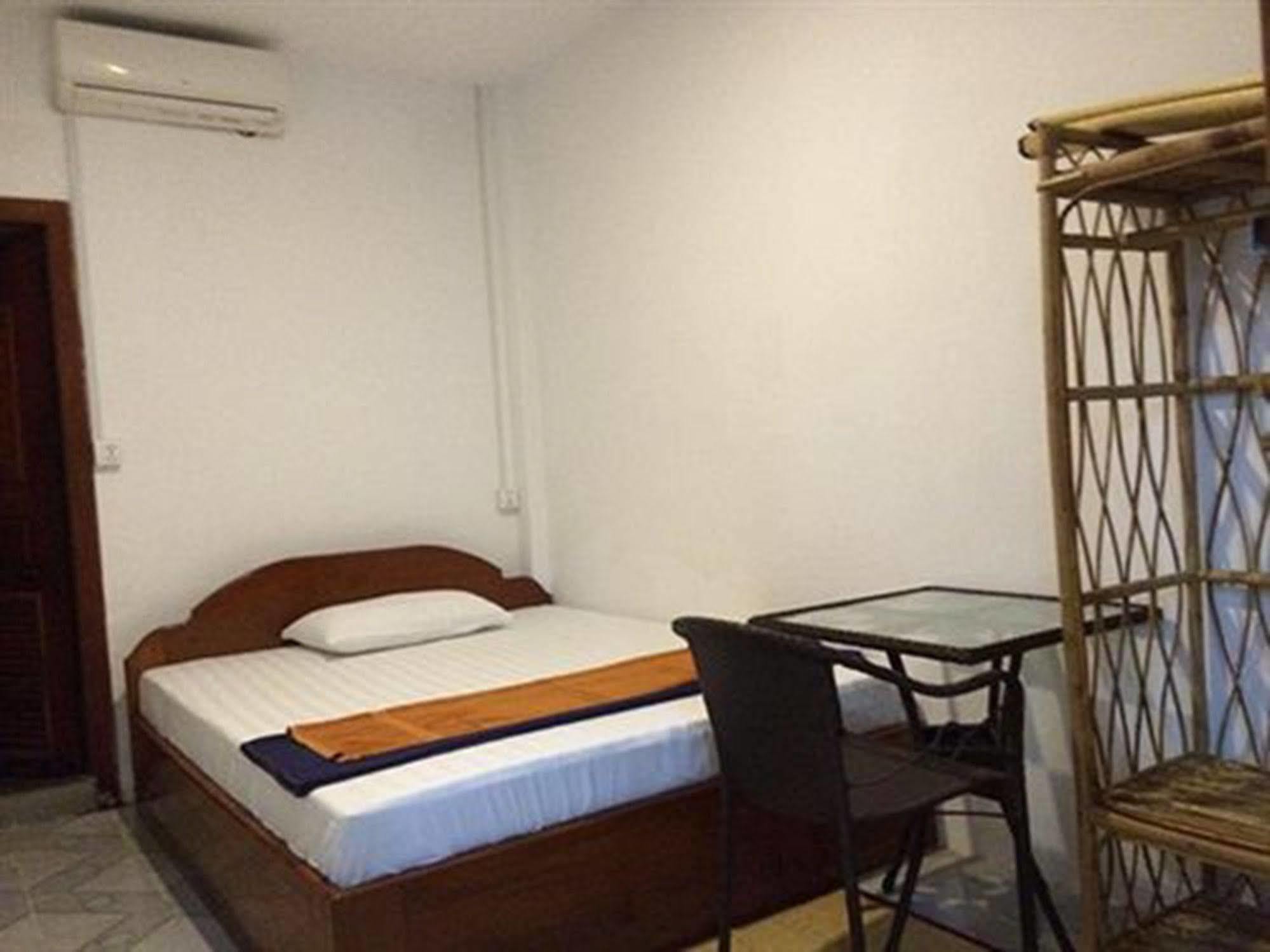 The City Premium Guesthouse Siem Reap Bagian luar foto