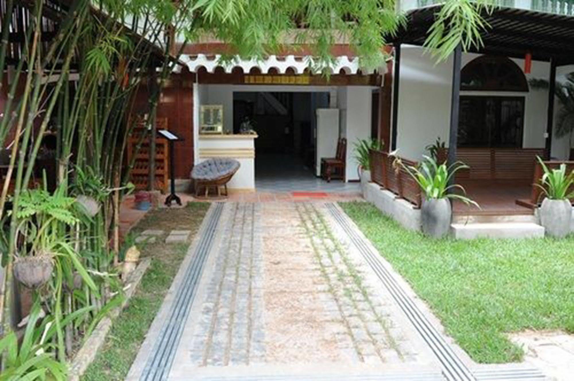 The City Premium Guesthouse Siem Reap Bagian luar foto